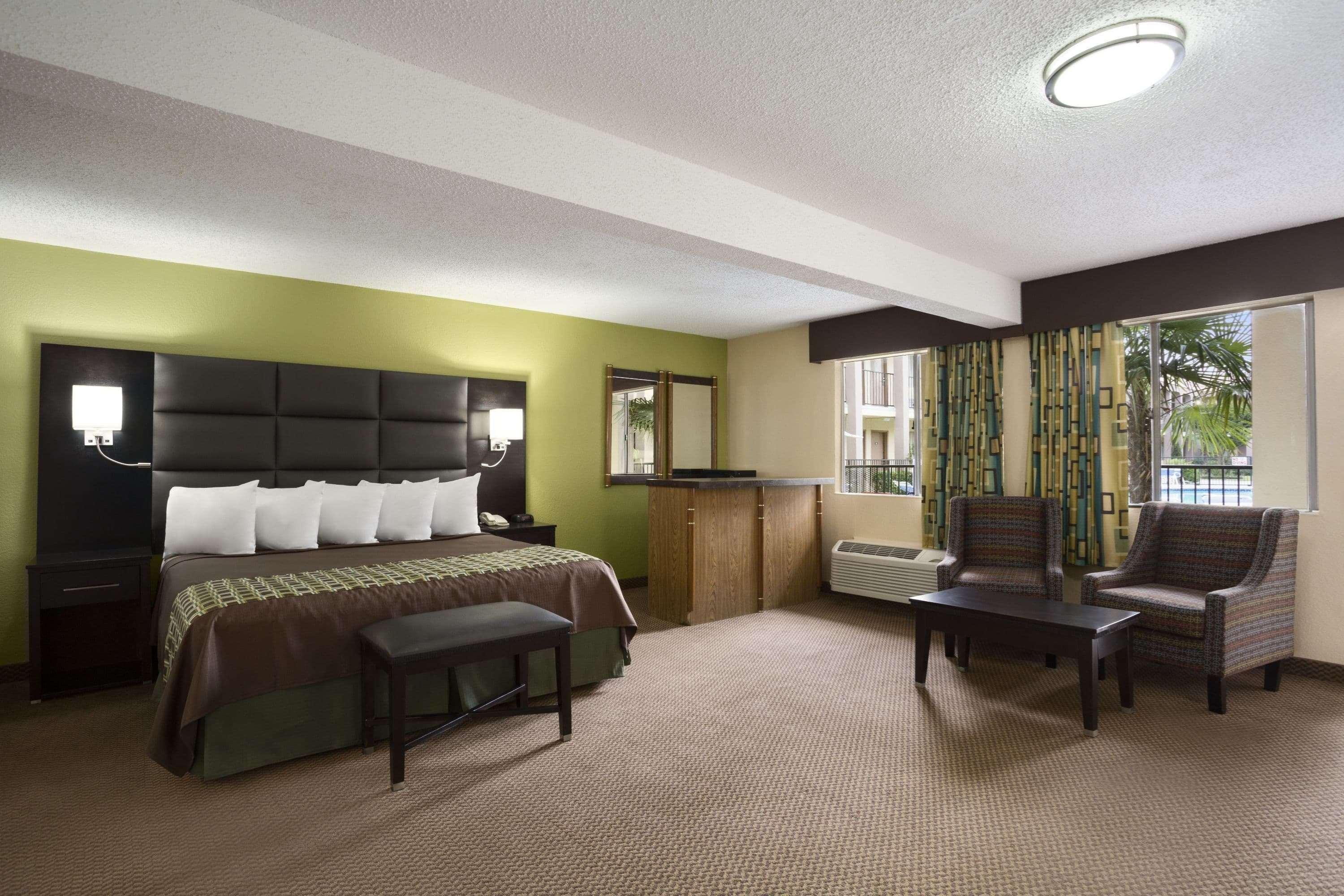 Days By Wyndham Dallas Motel Irving