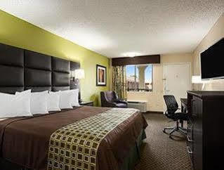 Days By Wyndham Dallas